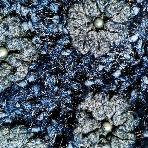 Cartise cropped cardigan with fox fur trim - Picture 5 of 8